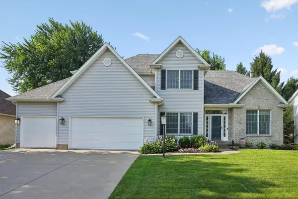 3105 48th Avenue, Bettendorf, IA 52722