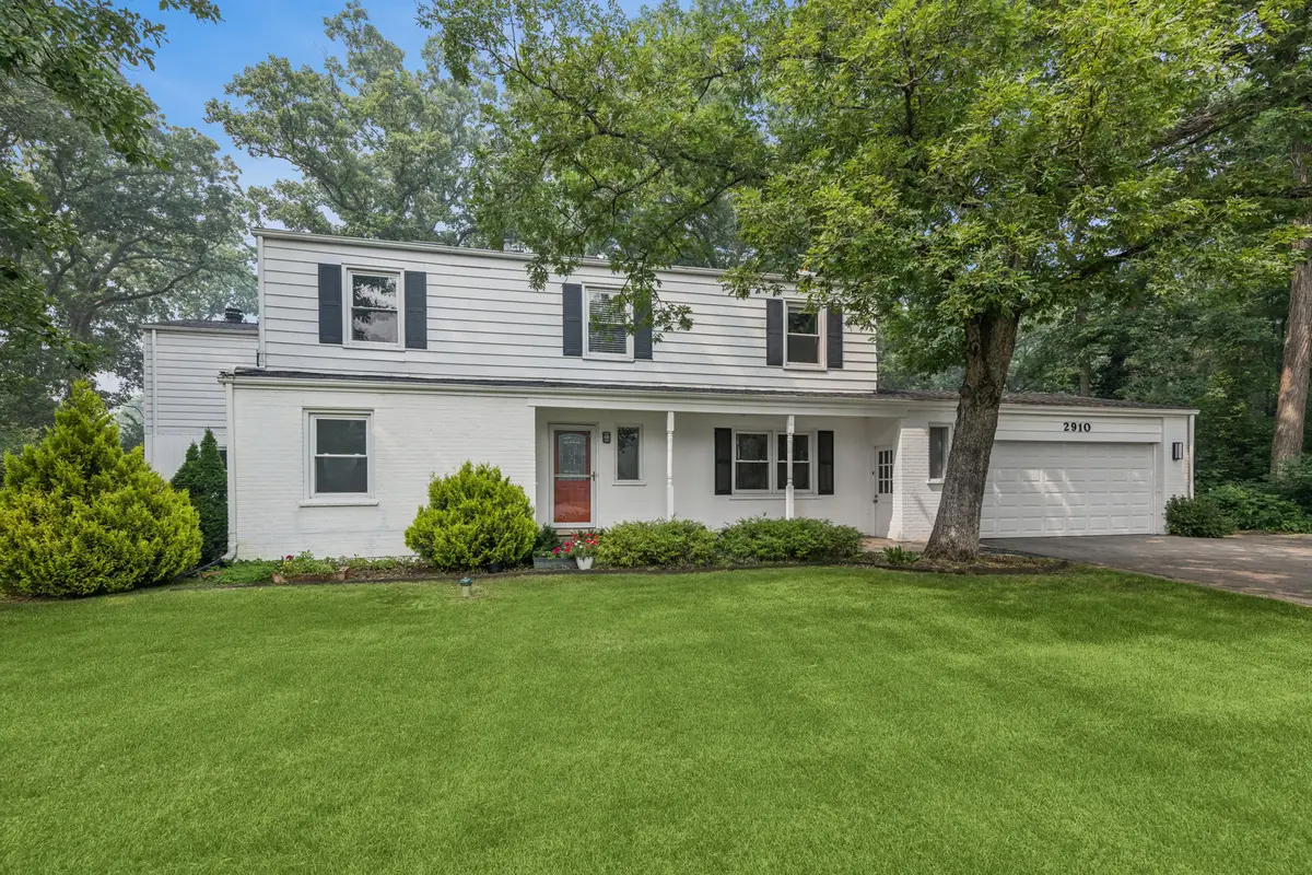 2910 Cherokee Lane, Riverwoods, IL 60015 - #1