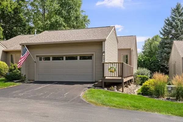 494 44th Avenue Court #25, East Moline, IL 61244