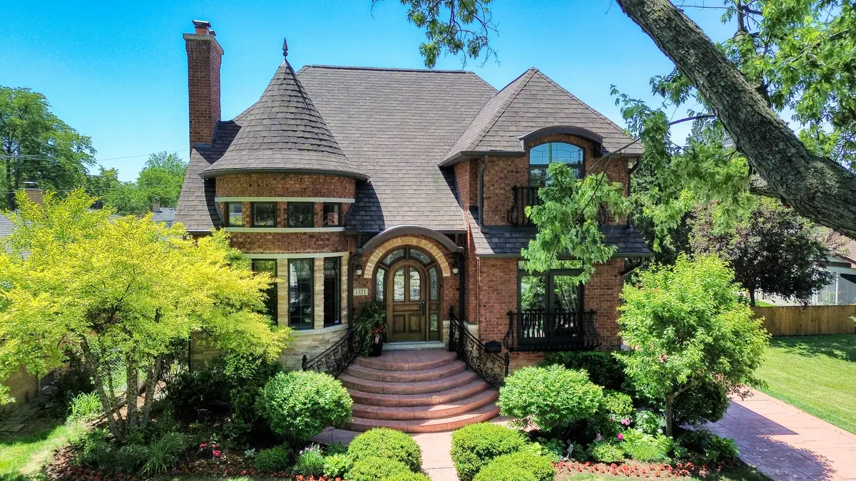 1321 Glenlake Avenue, Park Ridge, IL 60068 - #1