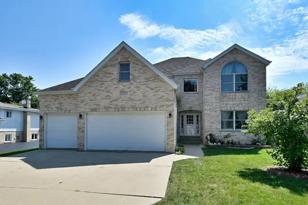 753 N Willow Road, Elmhurst, IL 60126