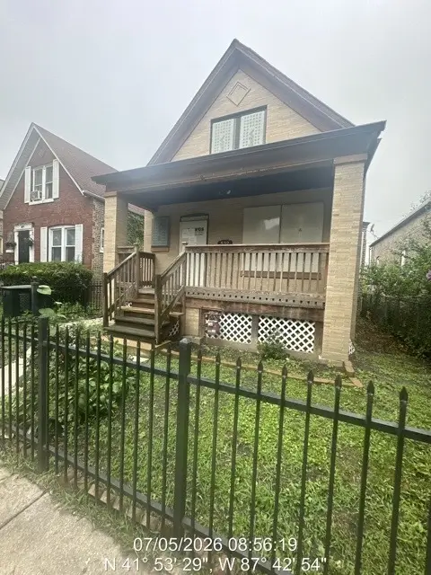 532 N Drake Avenue, Chicago, IL 60624