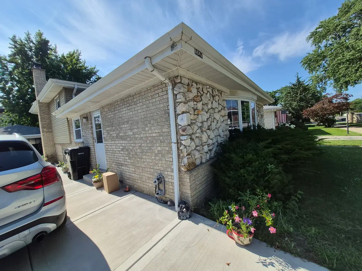 6842 N Central Avenue, Chicago, IL 60646 - #1