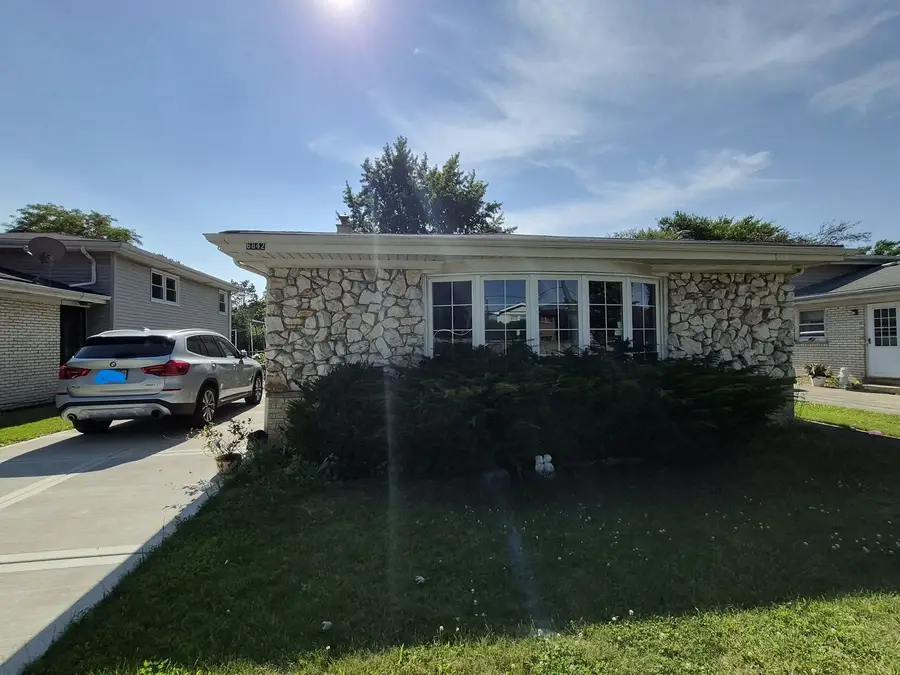 6842 N Central Avenue, Chicago, IL 60646 - #2