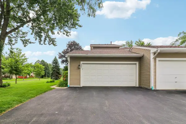 201 Colony Court, Vernon Hills, IL 60061