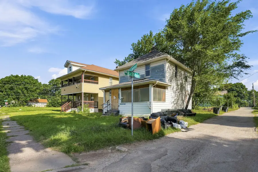 1121 15th Avenue, Rock Island, IL 61201 - #3