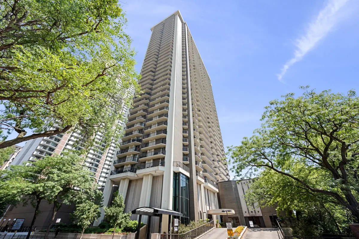 6007 N Sheridan Road #5J, Chicago, IL 60660 - #1