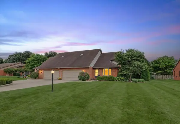 1325 Dickens Court, Monticello, IL 61856