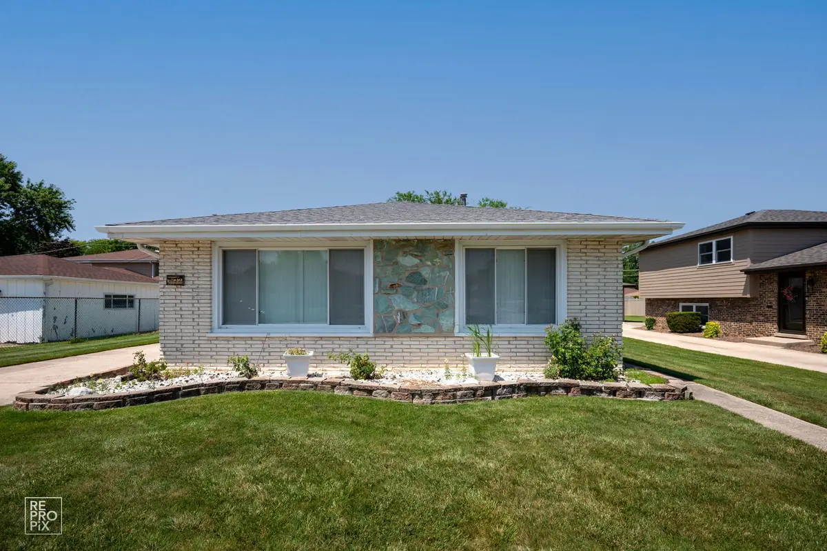 9132 Meade Avenue, Oak Lawn, IL 60453 - #1