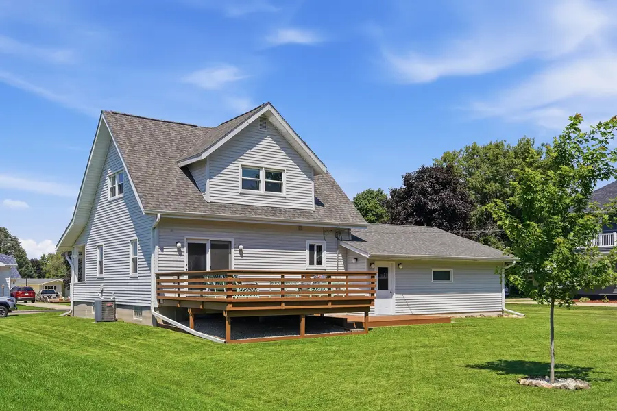 107 S 5th Avenue, Forreston, IL 61030 - #3