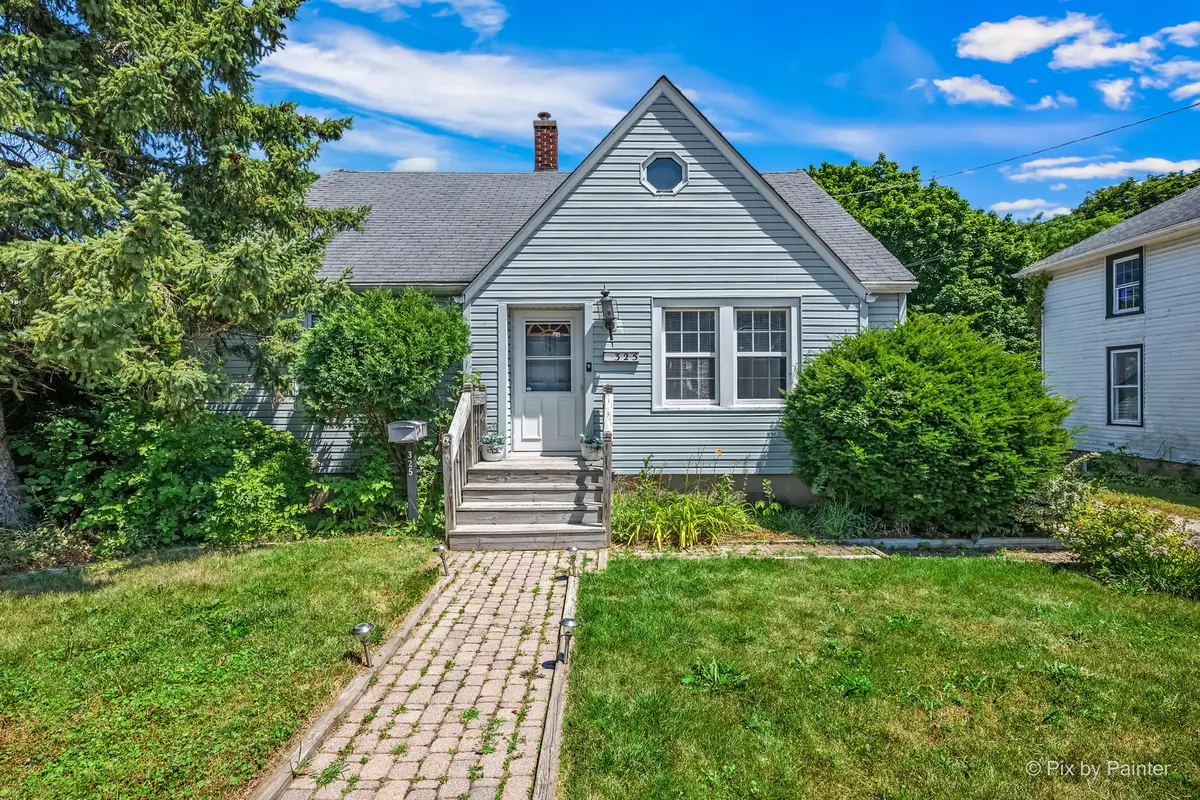325 Putnam Avenue, Woodstock, IL 60098 - #1