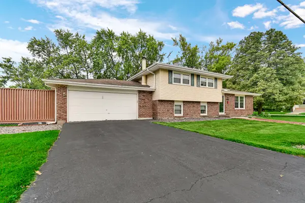 47 N Wabash Avenue, Glenwood, IL 60425