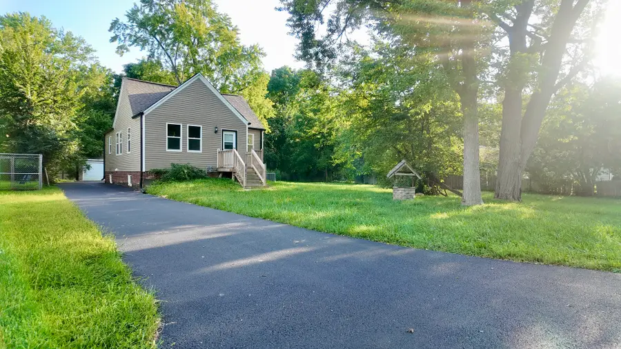 10703 W Woodland Avenue, Beach Park, IL 60087 - #2