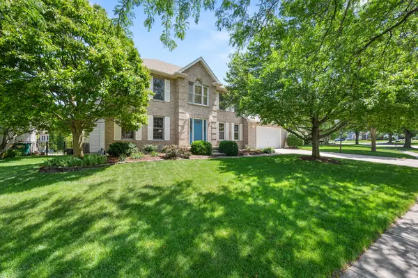 1239 Yorkshire Drive S, Sycamore, IL 60178
