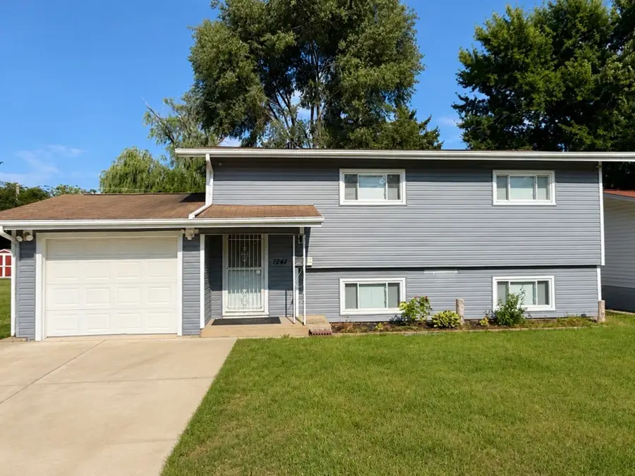 1241 S Elmwood Avenue, Waukegan, IL 60085 - #2