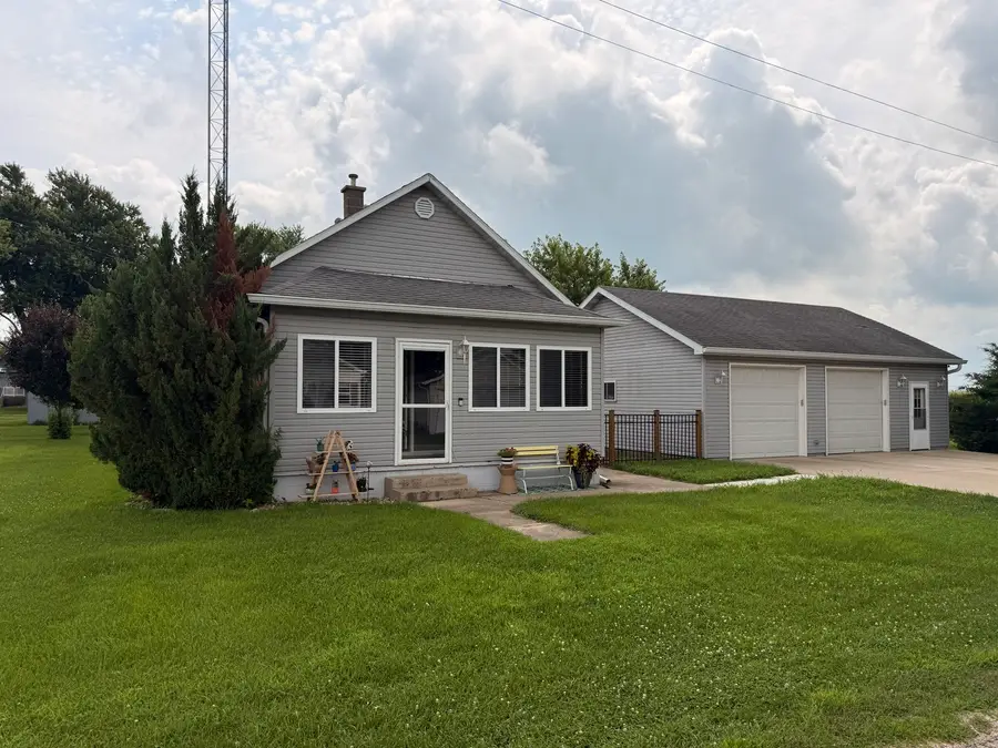 310 S 2nd Street, Standard, IL 61363 - #2