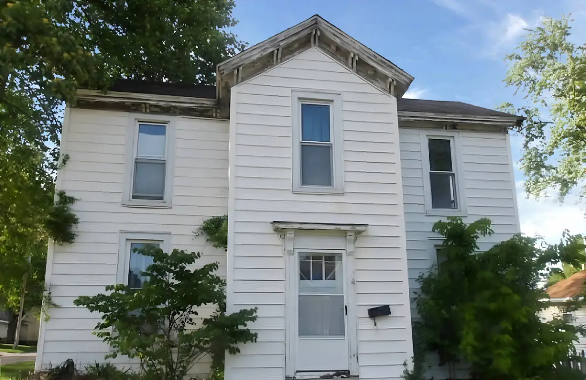 800 E 3rd Street, Pana, IL 62557 - #1