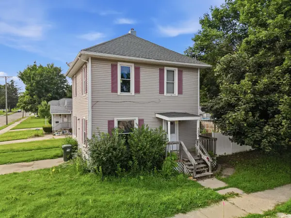 1502 E 4th Street, Sterling, IL 60181