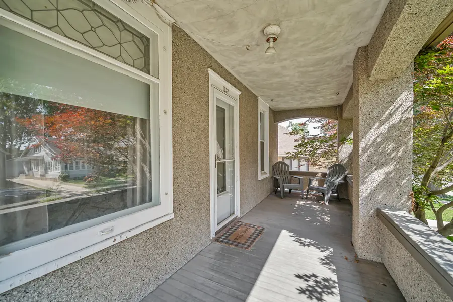 1337 Campbell Avenue, Lasalle, IL 61301 - #3