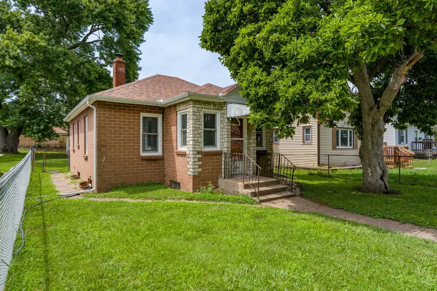1824 39th Street, Rock Island, IL 61201 - #2