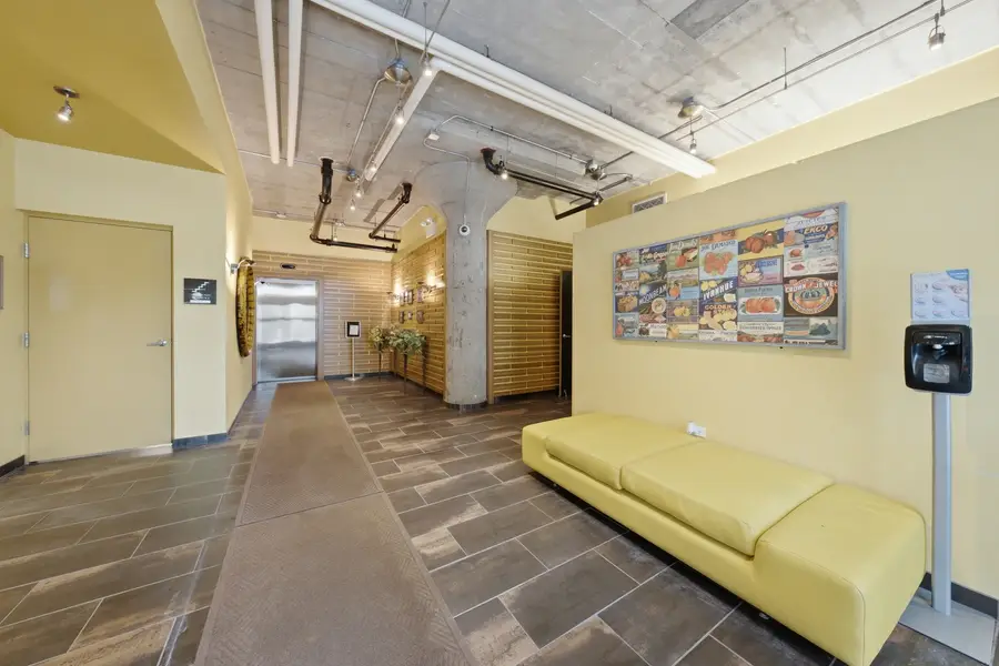 Address Withheld By Seller, Chicago, IL 60608 - #2