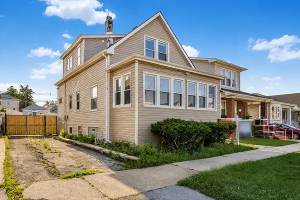 2724 N Mobile Avenue, Chicago, IL 60639