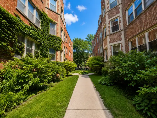 6814 N Ashland Boulevard #1C, Chicago, IL 60626