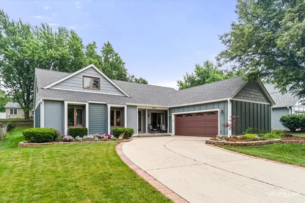 8409 Mending Wall Drive, Woodridge, IL 60517