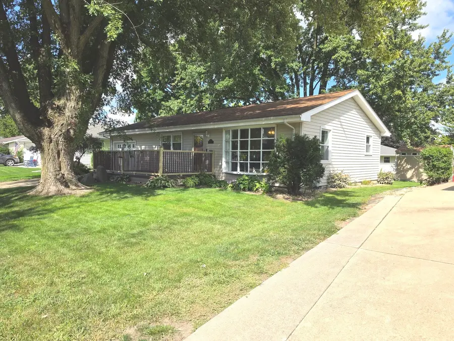 1524 Julie Drive, Bloomington, IL 61701 - #2