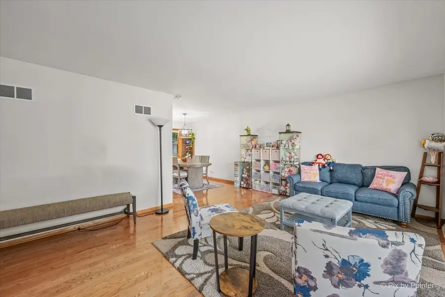 163 S Circle Avenue, Bloomingdale, IL 60108 - #3