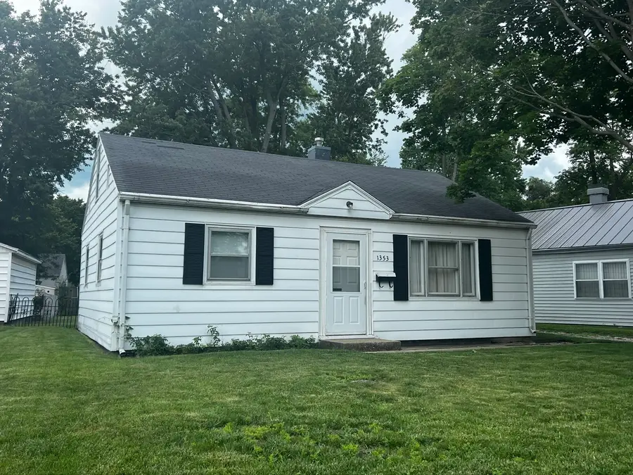1353 Fairlawn Drive, Rantoul, IL 61866 - #3