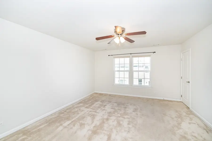 69 Nicholas Drive W, Des Plaines, IL 60016 - #2