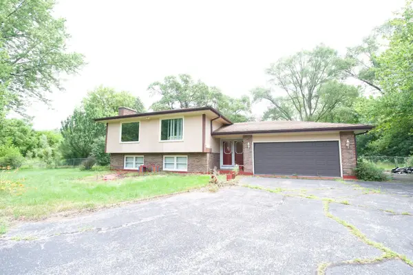 3914 Raycraft Road, Woodstock, IL 60098