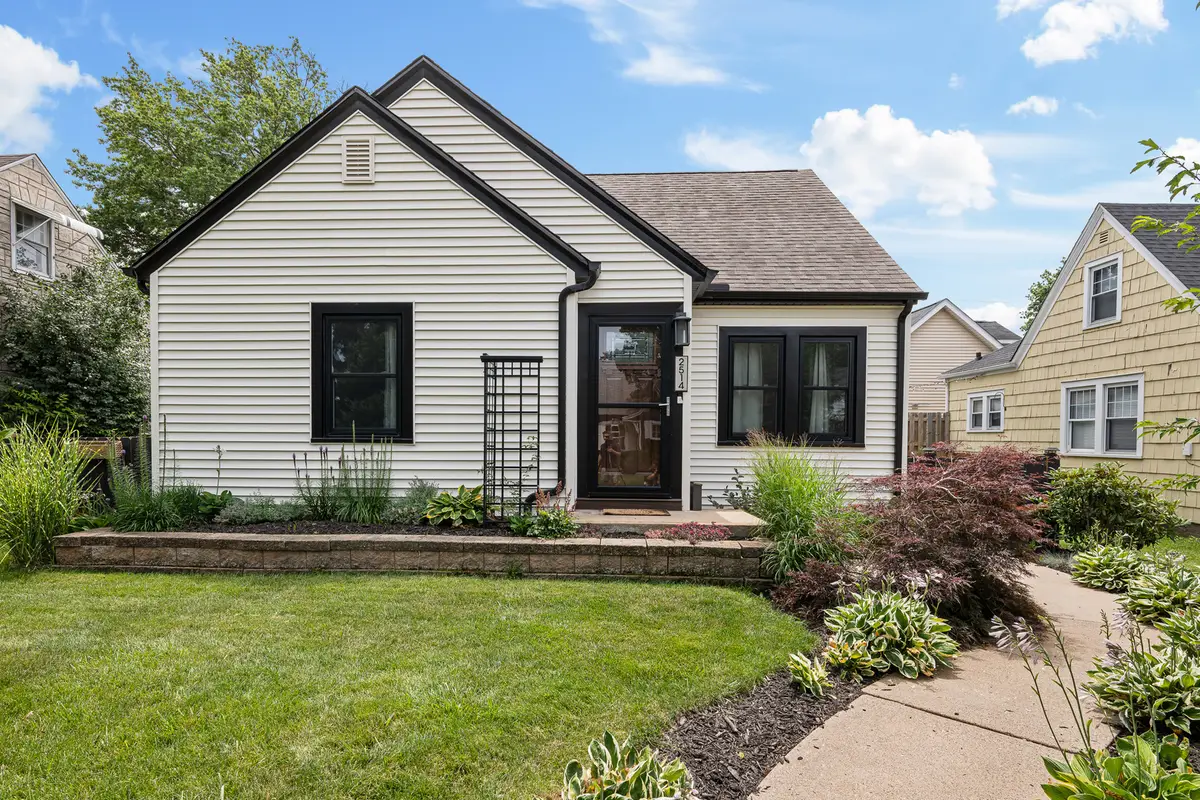 2514 23rd A Avenue, Moline, IL 61265 - #1