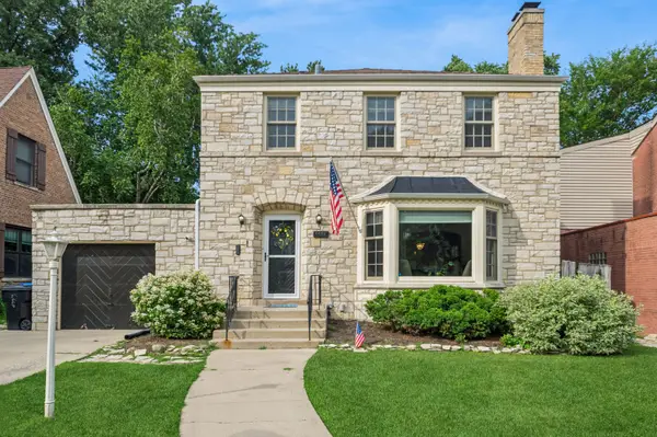 6669 N Sioux Avenue, Chicago, IL 60646