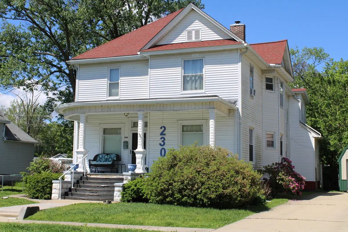 230 N Cherry Street, Centralia, IL 62801 - #1