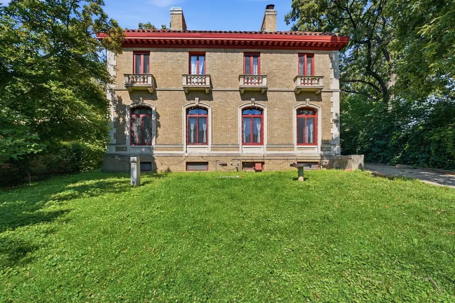 9924 S Longwood Drive, Chicago, IL 60643 - #3
