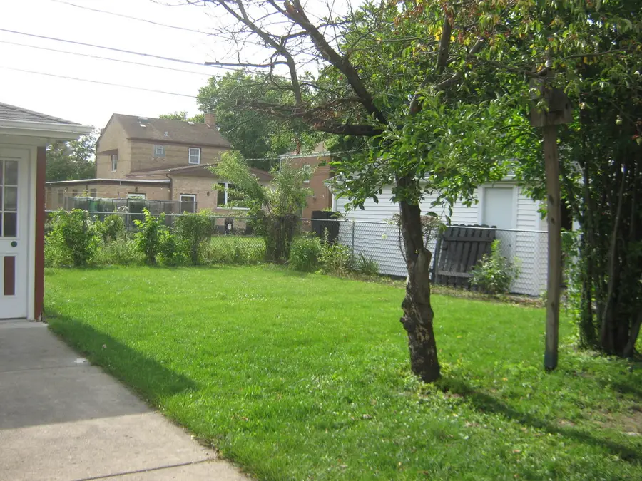 2516 S 7th Avenue, North Riverside, IL 60546 - #3