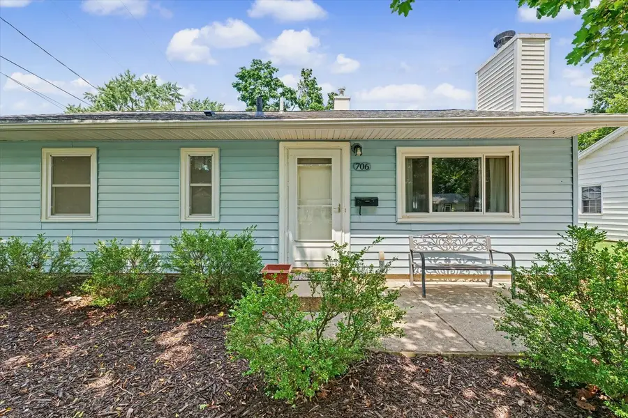 706 E Michigan Avenue, Urbana, IL 61801 - #3