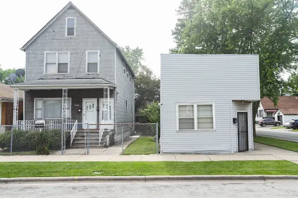 12402 S Green Street, Calumet Park, IL 60827