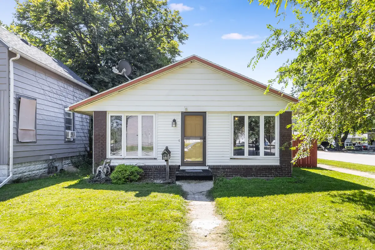 411 S Fulton Avenue, Bradley, IL 60915 - #1