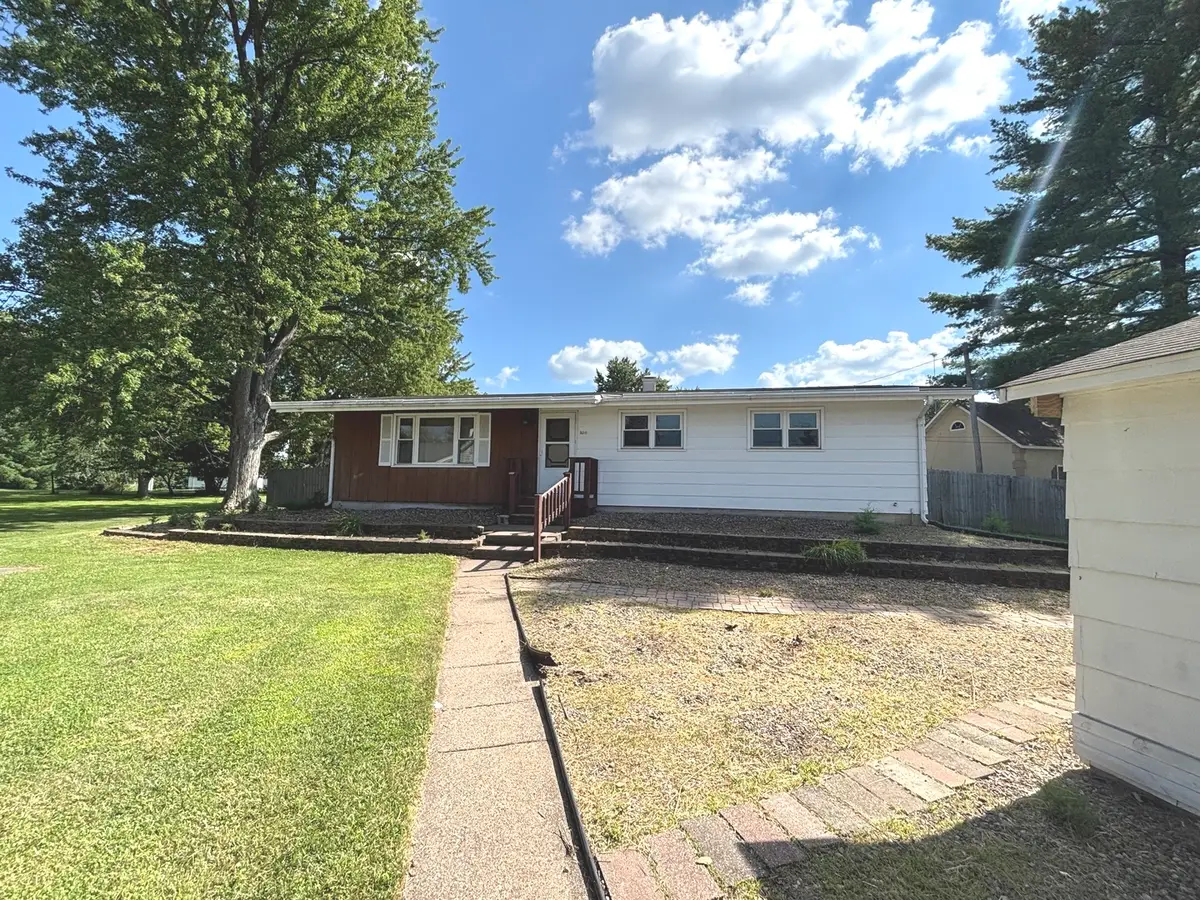 5310 12th Avenue, Moline, IL 61265 - #1