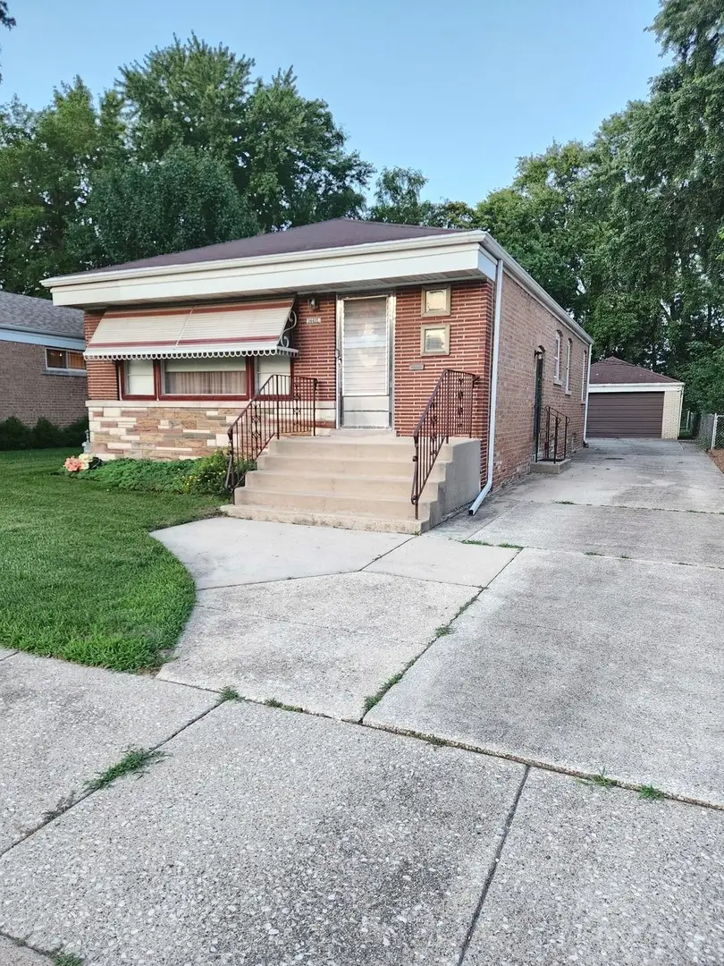 14415 S Saginaw Avenue S, Burnham, IL 60633 - #1