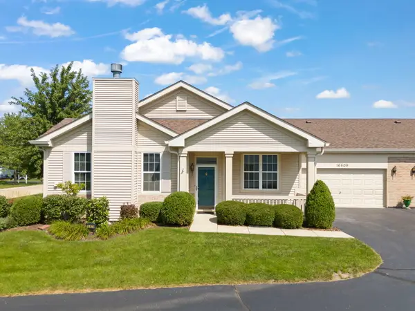 16609 Buckner Pond Way, Crest Hill, IL 60403