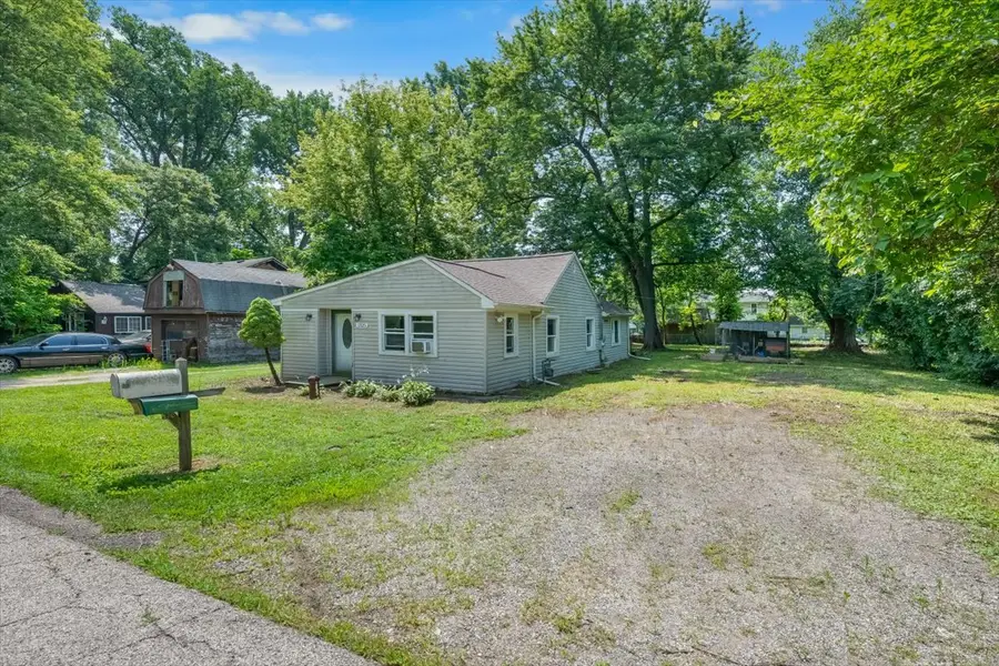 1325 Louise Street, Crystal Lake, IL 60014 - #3