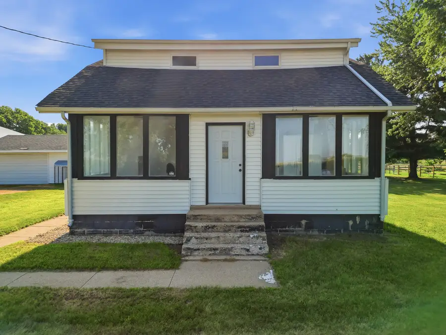 7630 Ridge Road, Rock Falls, IL 61071 - #2