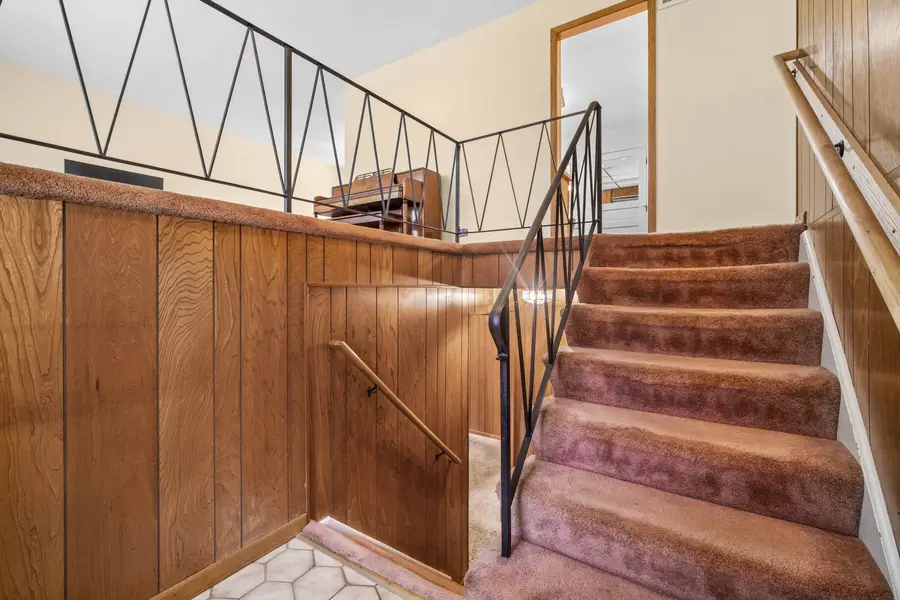 1305 E Sanborn Drive, Palatine, IL 60074 - #3