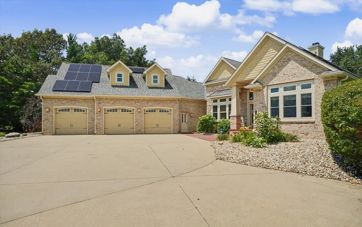 1270 W Hickory Point Road, Decatur, IL 62526 - #1