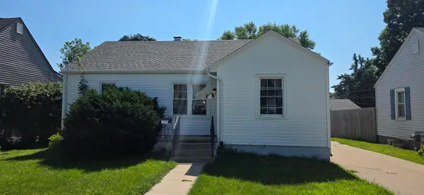 819 Park Place, Clinton, IA 52732