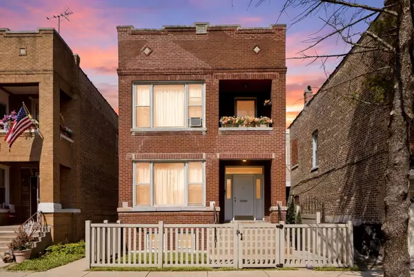 Address Withheld By Seller, Chicago, IL 60632